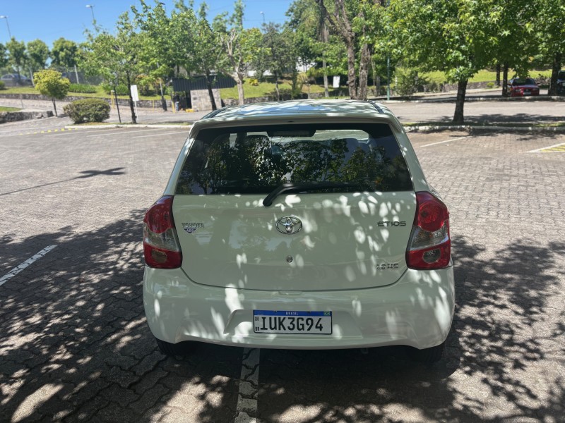 ETIOS 1.3 XS 16V FLEX 4P MANUAL - 2013 - CAXIAS DO SUL