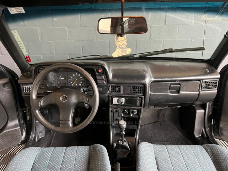 KADETT 1.8 EFI GL 8V GASOLINA 2P MANUAL - 1996 - CAXIAS DO SUL