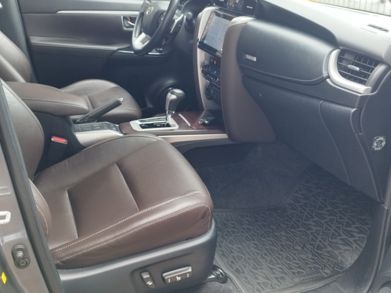 HILUX SW4 2.8 SRX 4X4 16V TURBO INTERCOOLER DIESEL 4P AUTOMÁTICO - 2020 - VERANóPOLIS