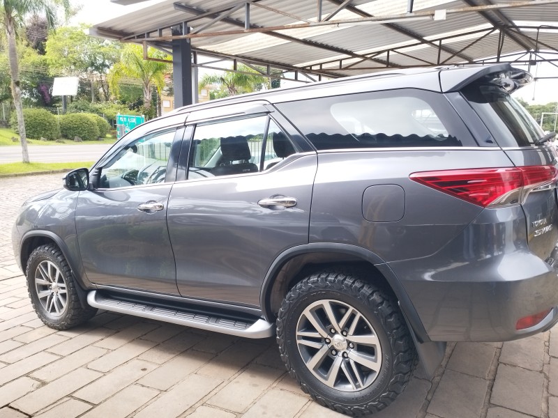 HILUX SW4 2.8 SRX 4X4 16V TURBO INTERCOOLER DIESEL 4P AUTOMÁTICO - 2020 - VERANóPOLIS