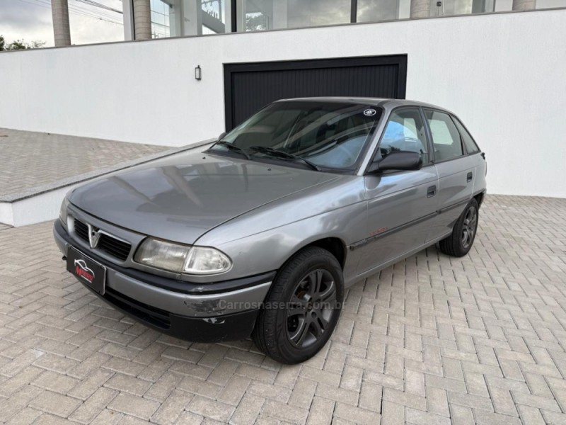 ASTRA 2.0 MPFI GLS 8V GASOLINA 4P MANUAL