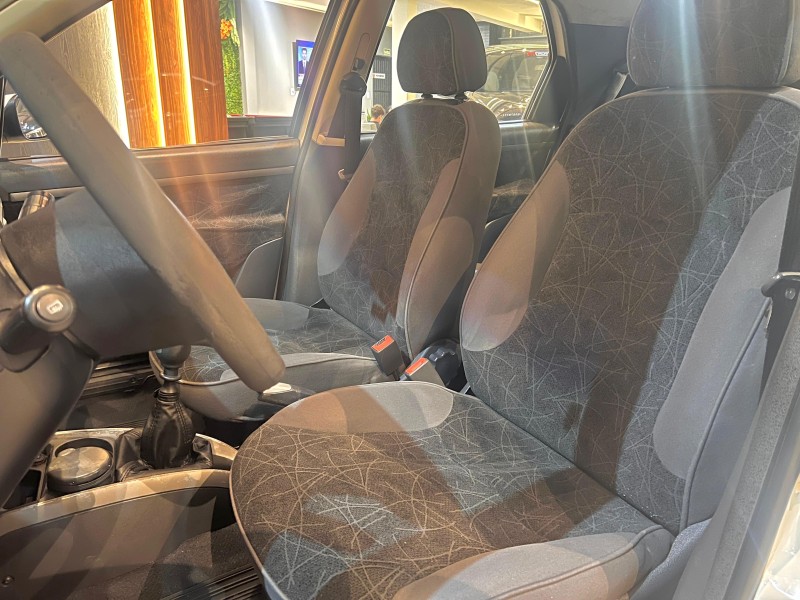 PALIO 1.4 EVO ATTRACTIVE BEST SELLER 8V FLEX 4P MANUAL - 2011 - NOVO HAMBURGO