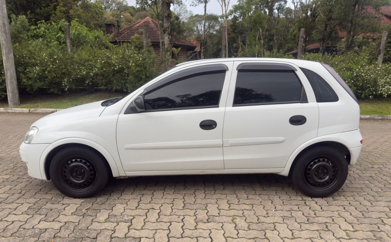 CORSA 1.4 MPFI MAXX 8V FLEX 4P MANUAL - 2011 - CANELA