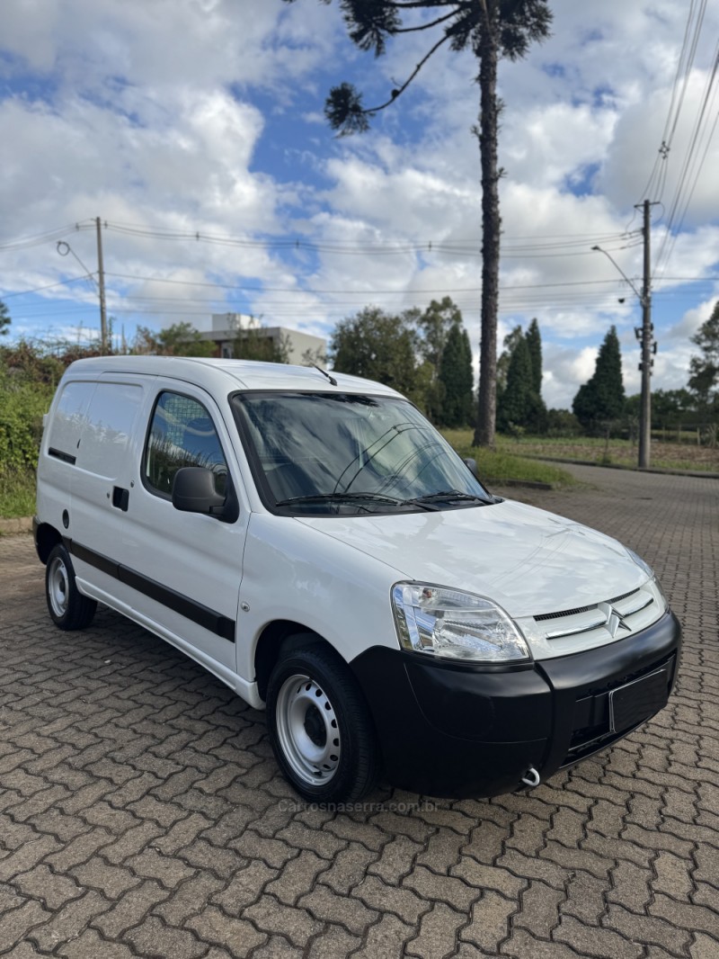 BERLINGO 1.6 BERLINGO FURGÃO 16V FLEX 4P MANUAL - 2019 - BENTO GONçALVES