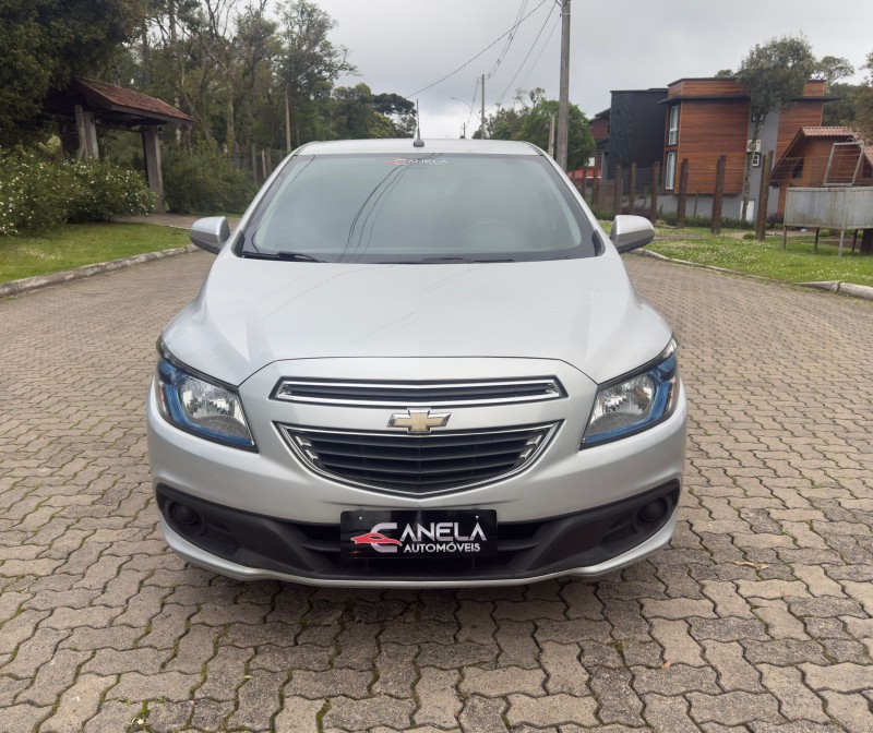 PRISMA 1.4 MPFI LT 8V FLEX 4P MANUAL - 2016 - CANELA