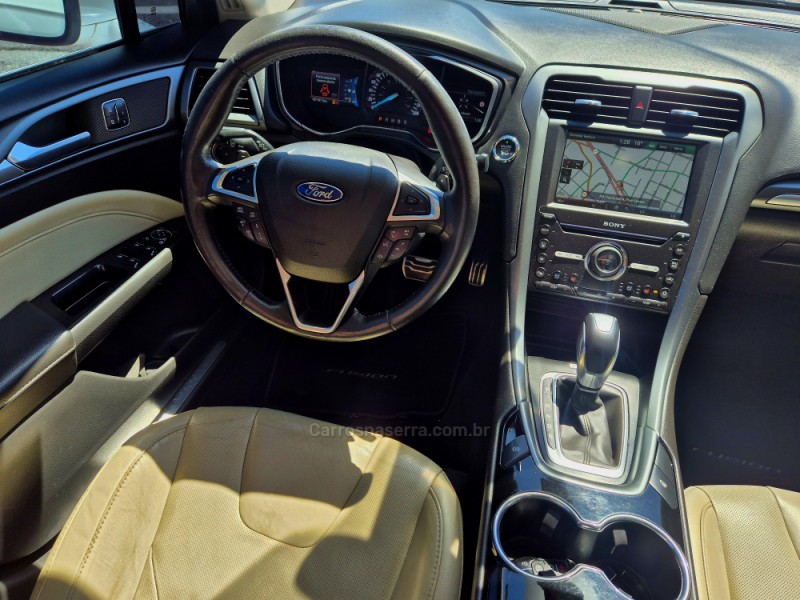 FUSION 2.0 TITANIUM PLUS AWD 16V GASOLINA 4P AUTOMÁTICO - 2016 - FARROUPILHA