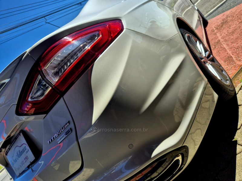 FUSION 2.0 TITANIUM PLUS AWD 16V GASOLINA 4P AUTOMÁTICO - 2016 - FARROUPILHA