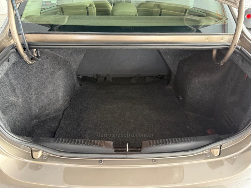 GRAND SIENA 1.6 MPI ESSENCE 16V FLEX 4P MANUAL - 2016 - NOVO HAMBURGO