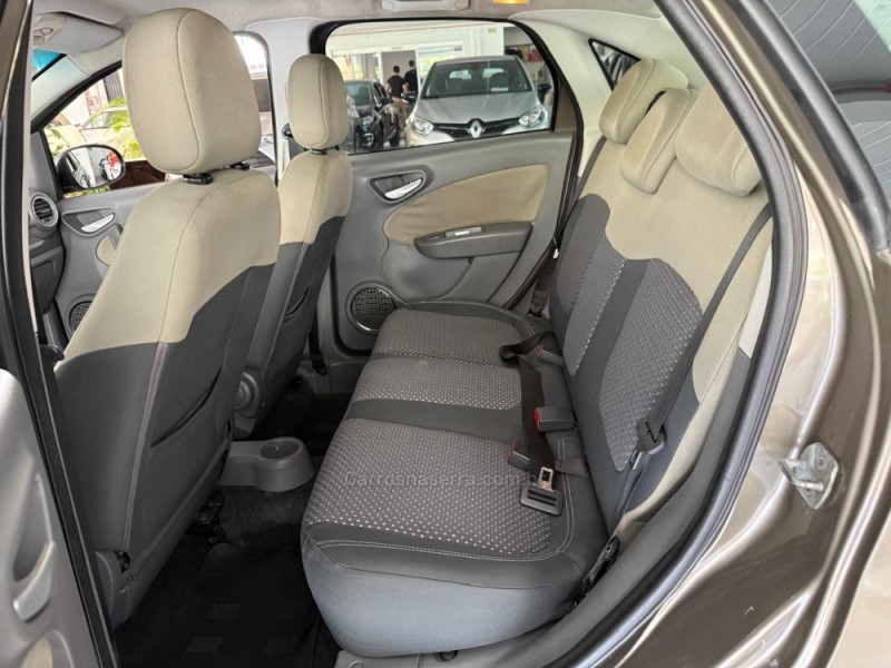 GRAND SIENA 1.6 MPI ESSENCE 16V FLEX 4P MANUAL - 2016 - NOVO HAMBURGO