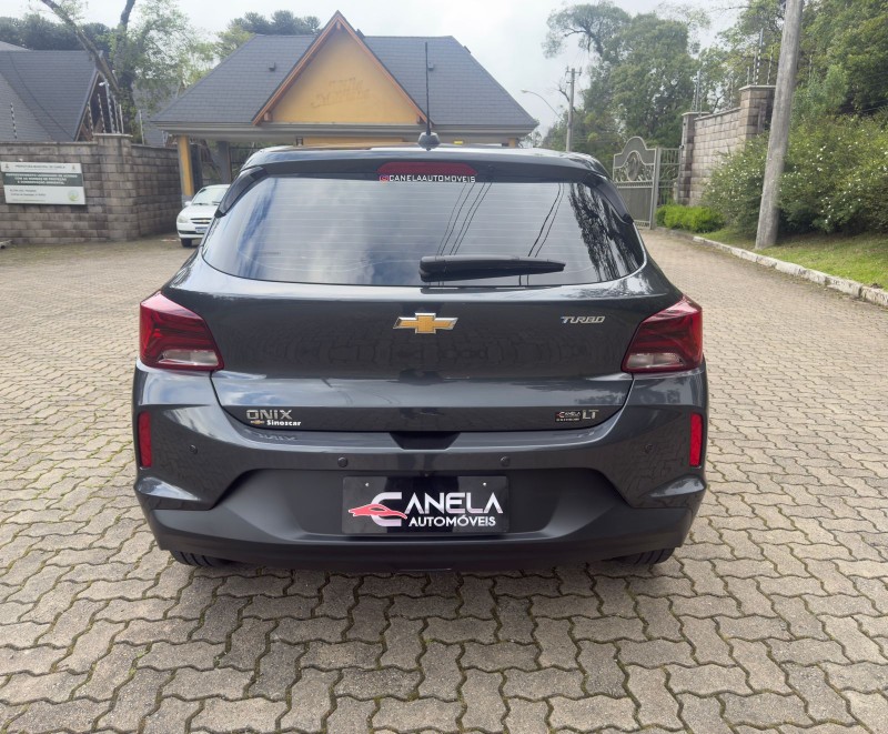 ONIX 1.0 LT 12V TURBO FLEX 4P MANUAL - 2024 - CANELA