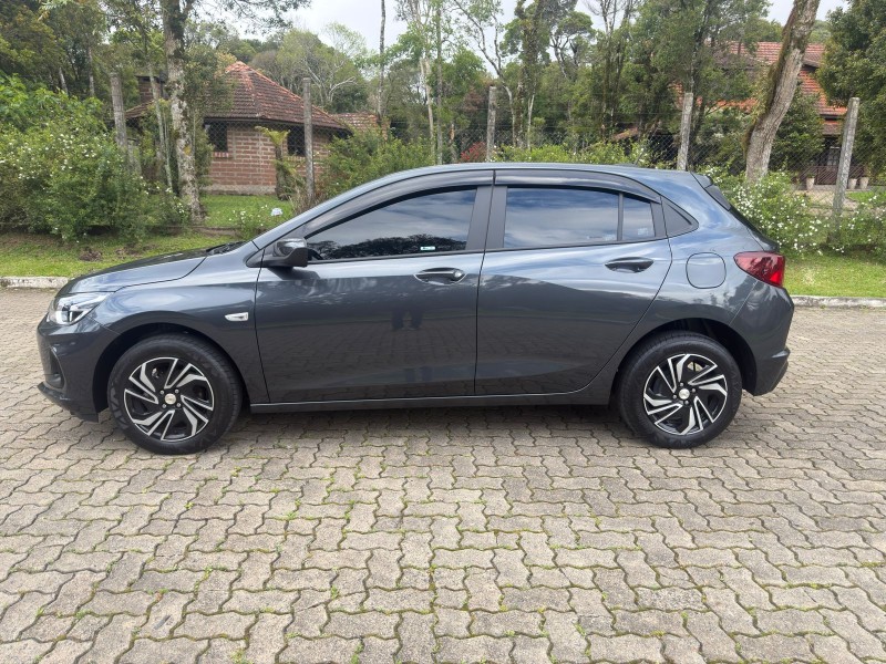 ONIX 1.0 LT 12V TURBO FLEX 4P MANUAL - 2024 - CANELA