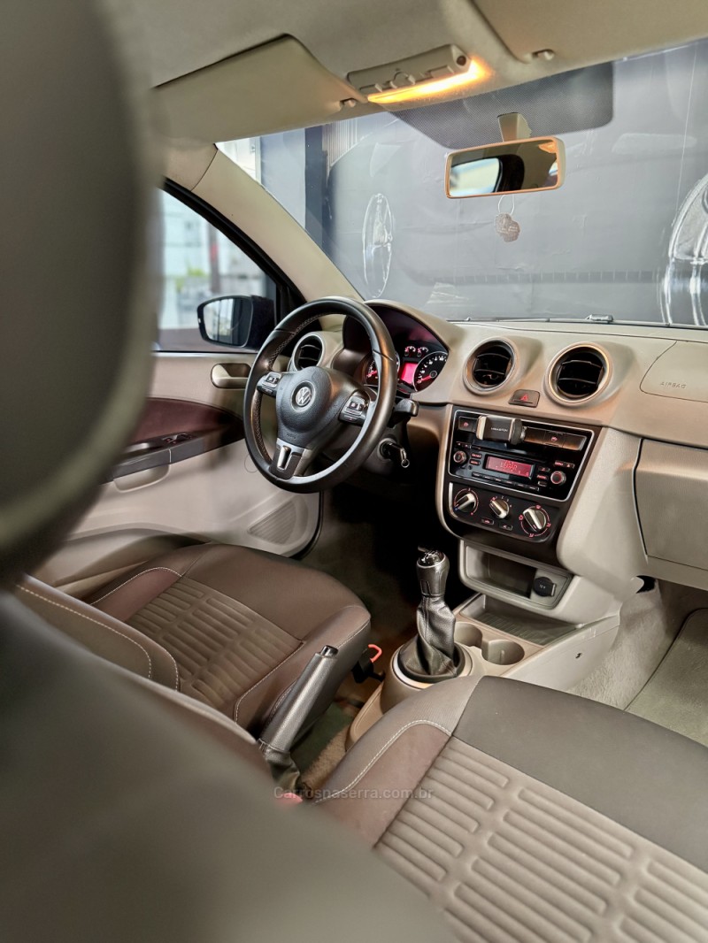 VOYAGE 1.6 MI HIGHLINE 8V FLEX 4P MANUAL - 2015 - CAXIAS DO SUL