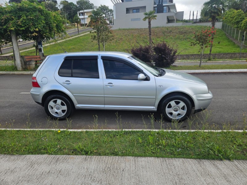 GOLF 1.6 MI BLACK & SILVER 8V GASOLINA 4P MANUAL - 2005 - VERANóPOLIS