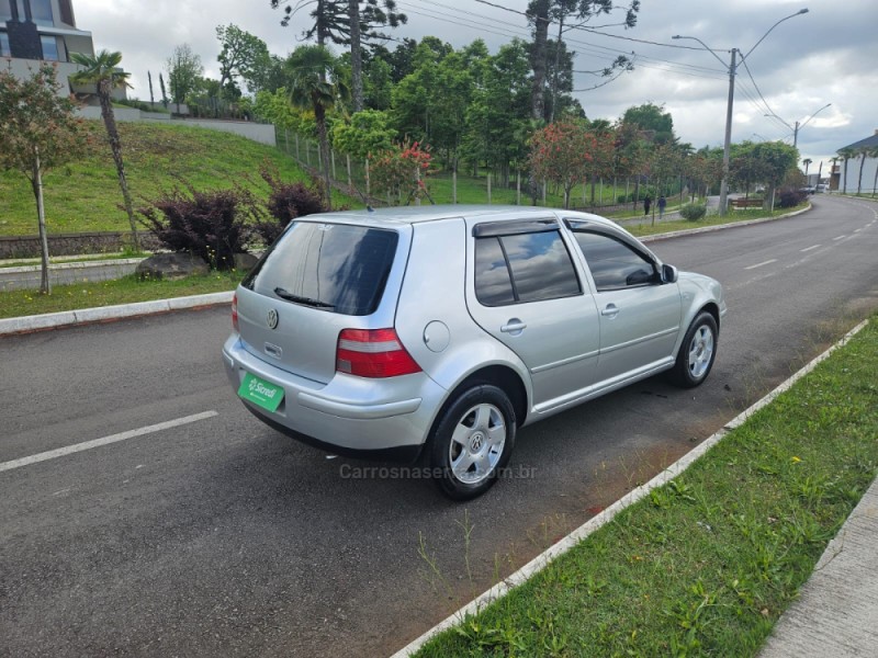 GOLF 1.6 MI BLACK & SILVER 8V GASOLINA 4P MANUAL - 2005 - VERANóPOLIS