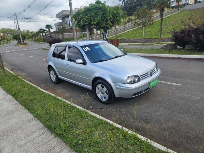 GOLF 1.6 MI BLACK & SILVER 8V GASOLINA 4P MANUAL - 2005 - VERANóPOLIS