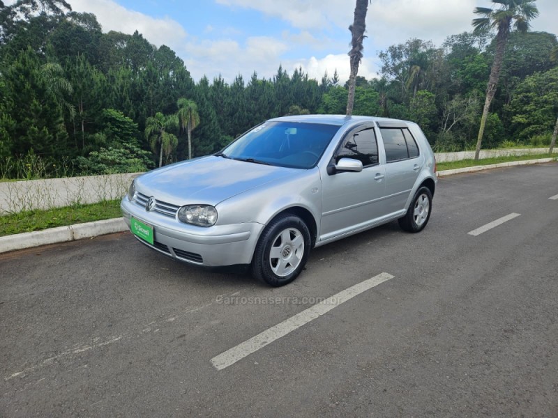 GOLF 1.6 MI BLACK & SILVER 8V GASOLINA 4P MANUAL - 2005 - VERANóPOLIS
