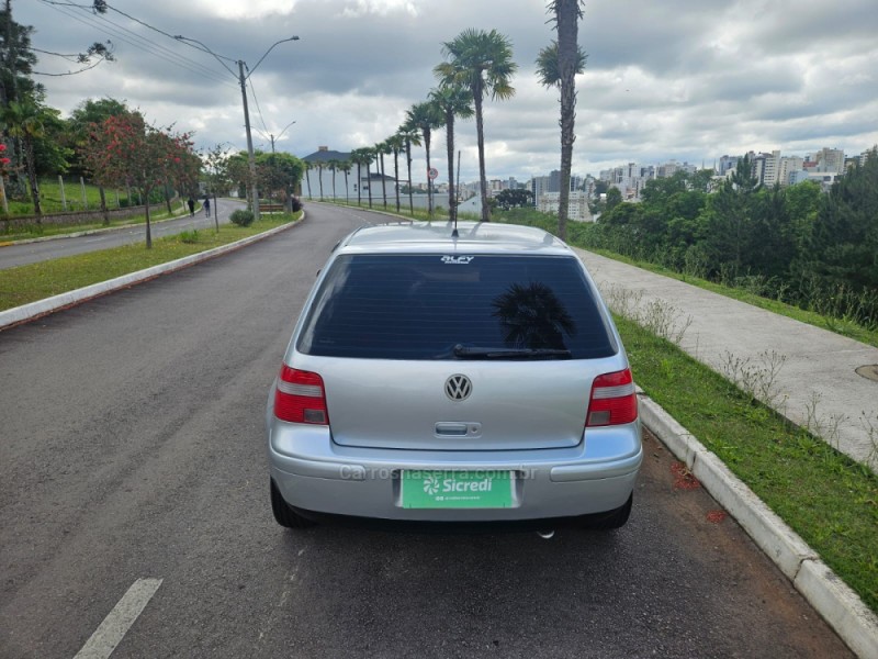 GOLF 1.6 MI BLACK & SILVER 8V GASOLINA 4P MANUAL - 2005 - VERANóPOLIS