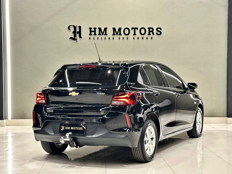 ONIX 1.0 LT 12V TURBO FLEX 4P AUTOMÁTICO - 2021 - CAXIAS DO SUL