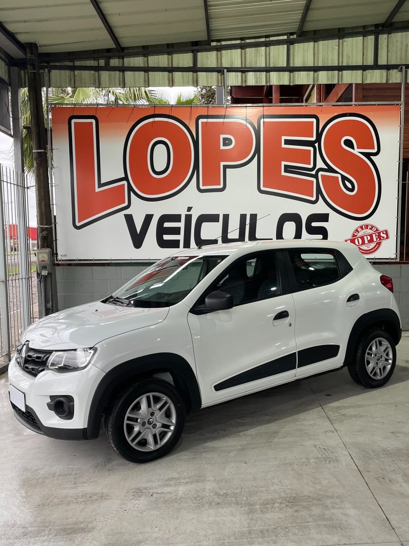 KWID 1.0 12V SCE FLEX LIFE MANUAL - 2022 - PORTãO
