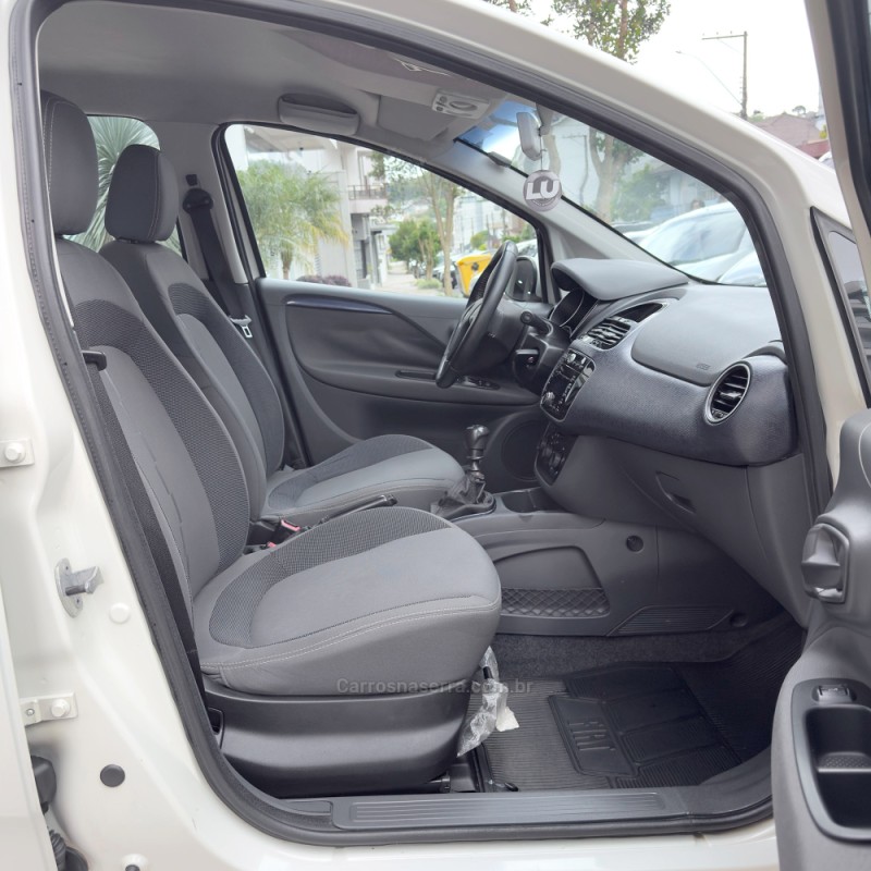 PUNTO 1.4 ATTRACTIVE 8V FLEX 4P MANUAL - 2013 - FLORES DA CUNHA