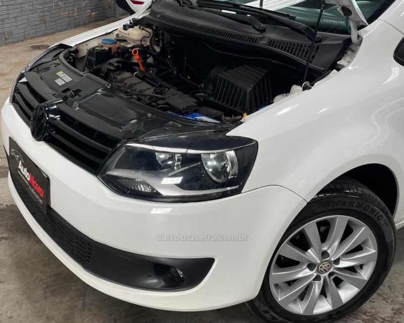 FOX 1.6 MI 8V FLEX 4P MANUAL - 2013 - VACARIA