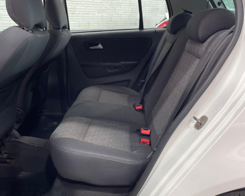 FOX 1.6 MI 8V FLEX 4P MANUAL - 2013 - VACARIA