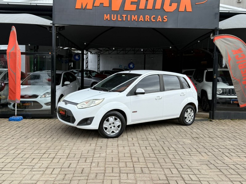 FIESTA 1.6 MPI CLASS HATCH 8V FLEX 4P MANUAL - 2013 - LAGOA VERMELHA