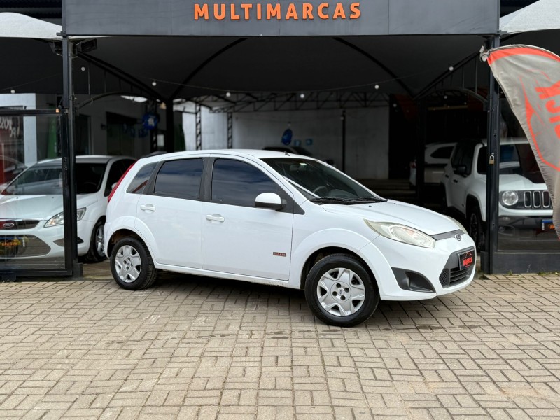 FIESTA 1.6 MPI CLASS HATCH 8V FLEX 4P MANUAL - 2013 - LAGOA VERMELHA