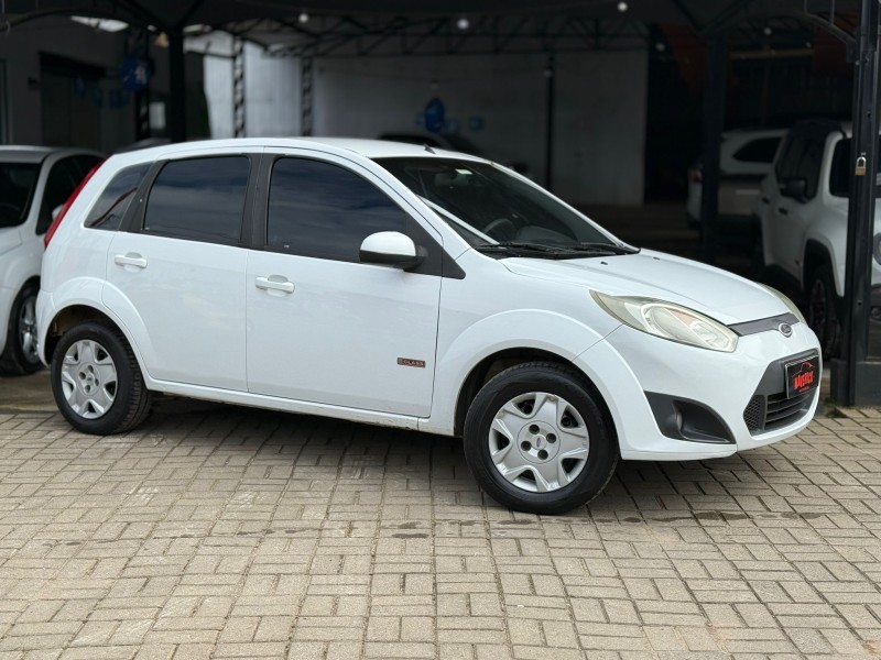 FIESTA 1.6 MPI CLASS HATCH 8V FLEX 4P MANUAL - 2013 - LAGOA VERMELHA