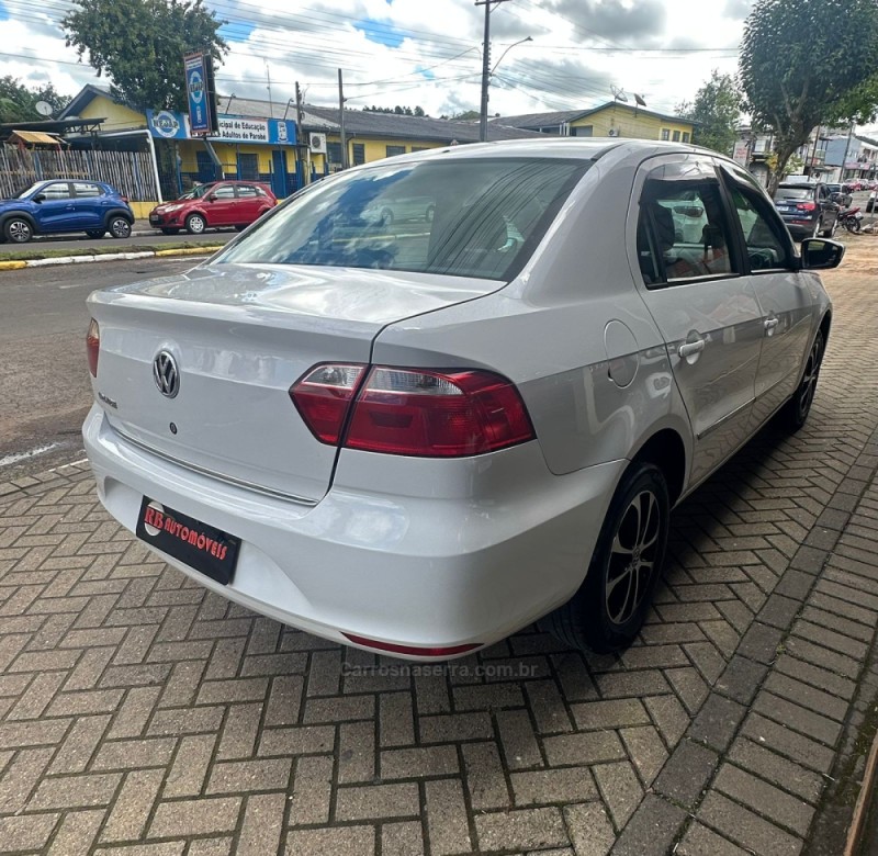 VOYAGE 1.0 MI CITY 8V FLEX 4P MANUAL - 2013 - PAROBé