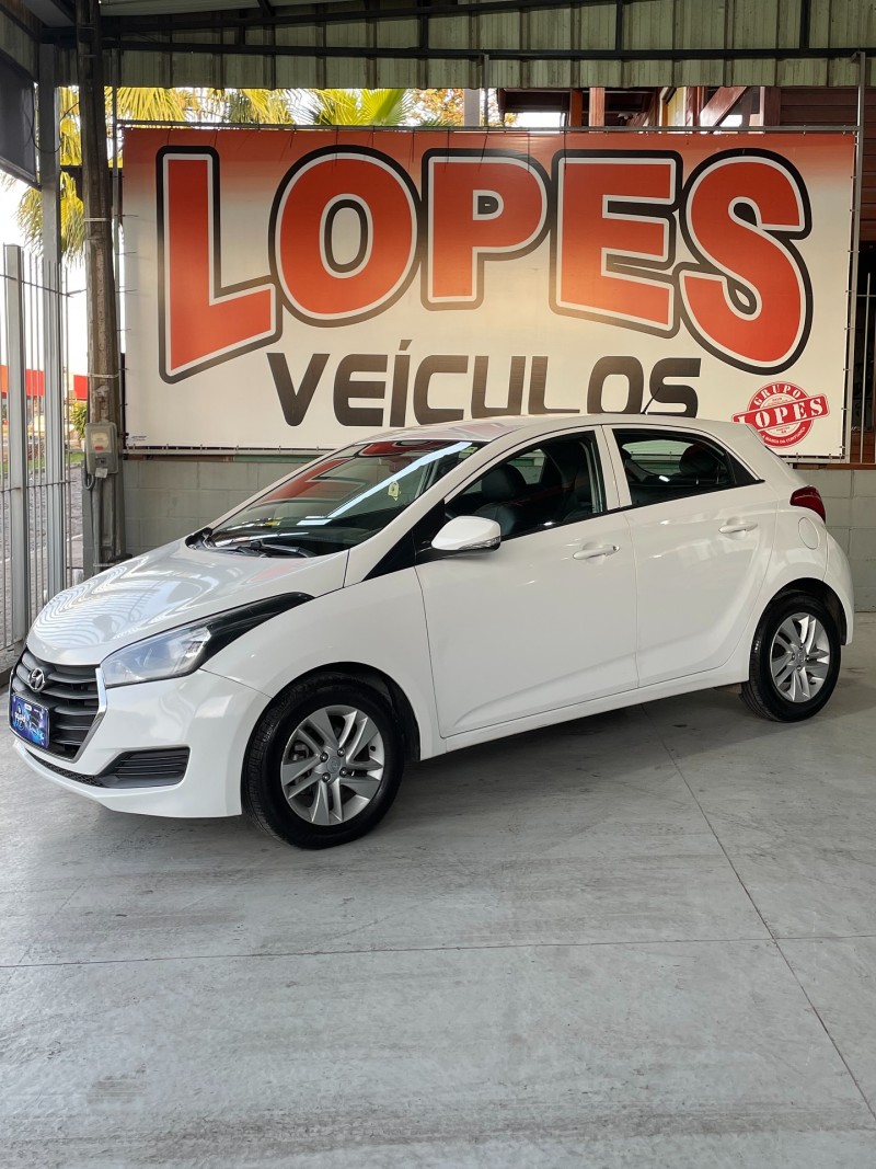 HB20 1.0 COMFORT PLUS 12V FLEX 4P MANUAL - 2017 - PORTãO
