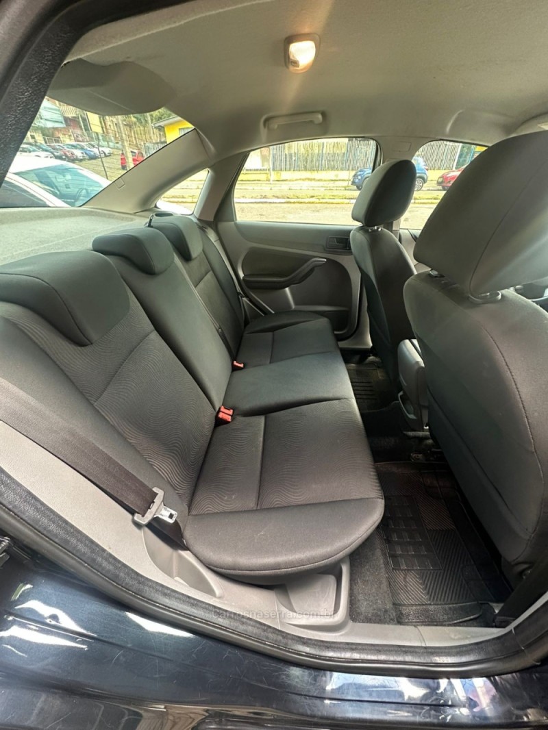 FOCUS 2.0 SEDAN 16V GASOLINA 4P MANUAL - 2013 - PAROBé