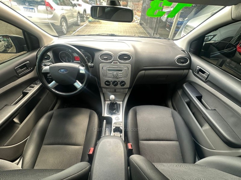FOCUS 2.0 SEDAN 16V GASOLINA 4P MANUAL - 2013 - PAROBé