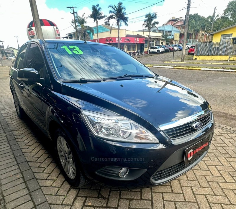 FOCUS 2.0 SEDAN 16V GASOLINA 4P MANUAL - 2013 - PAROBé