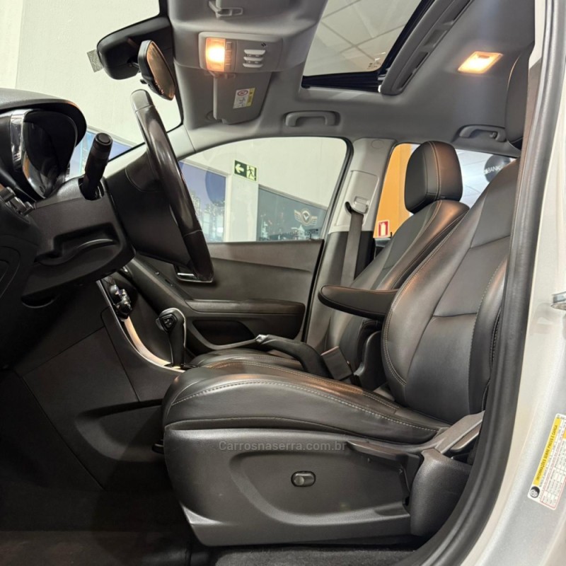 TRACKER 1.4 16V PREMIER TURBO FLEX 4P AUTOMÁTICO - 2018 - SAPUCAIA DO SUL