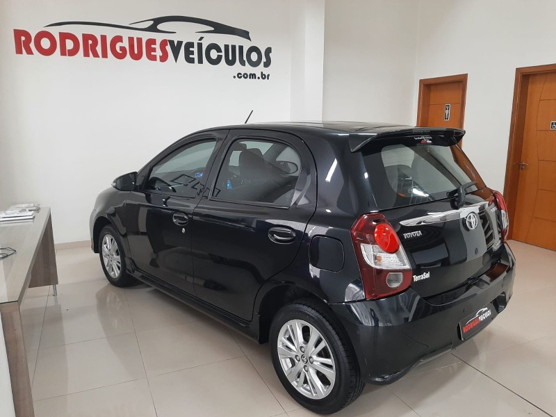 ETIOS 1.5 PLATINUM 16V FLEX 4P AUTOMÁTICO - 2018 - CAXIAS DO SUL