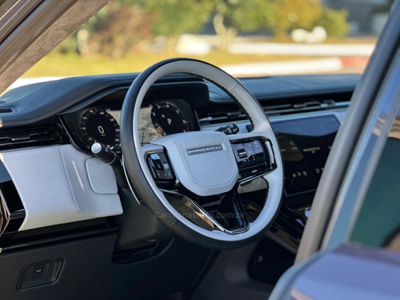 RANGE ROVER 4.4 HSE 4X4 V8 32V GASOLINA 4P AUTOMÁTICO - 2023 - CAXIAS DO SUL