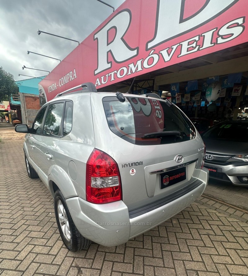 TUCSON 2.0 MPFI GLS 16V 143CV 2WD FLEX 4P AUTOMÁTICO - 2013 - PAROBé