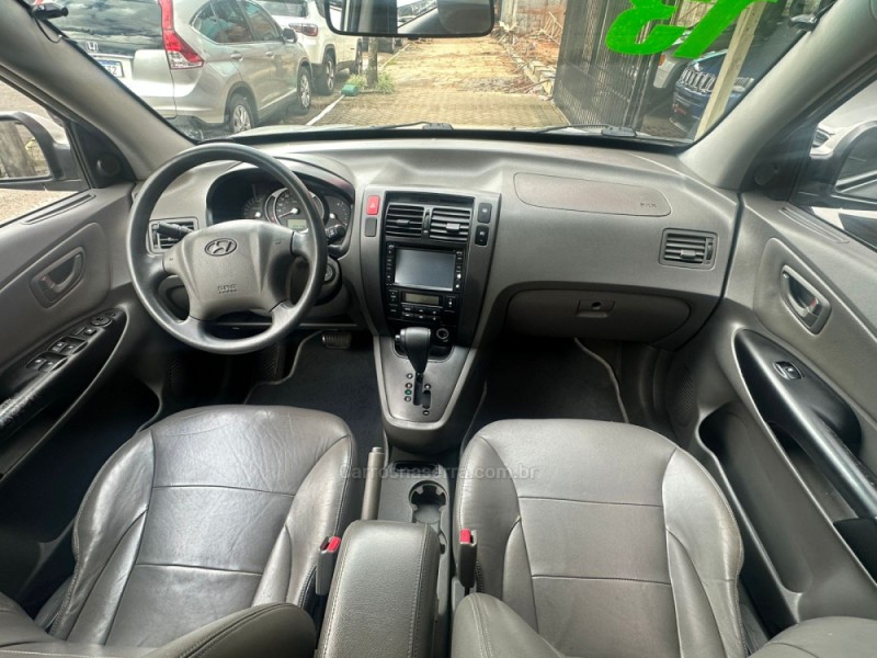 TUCSON 2.0 MPFI GLS 16V 143CV 2WD FLEX 4P AUTOMÁTICO - 2013 - PAROBé