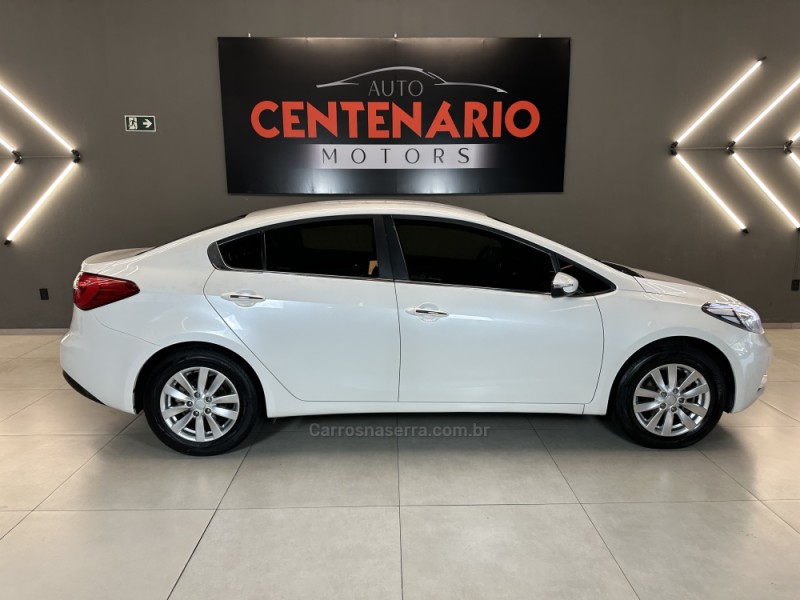 CERATO 1.6 SX3 16V FLEX 4P AUTOMÁTICO - 2016 - SAPIRANGA