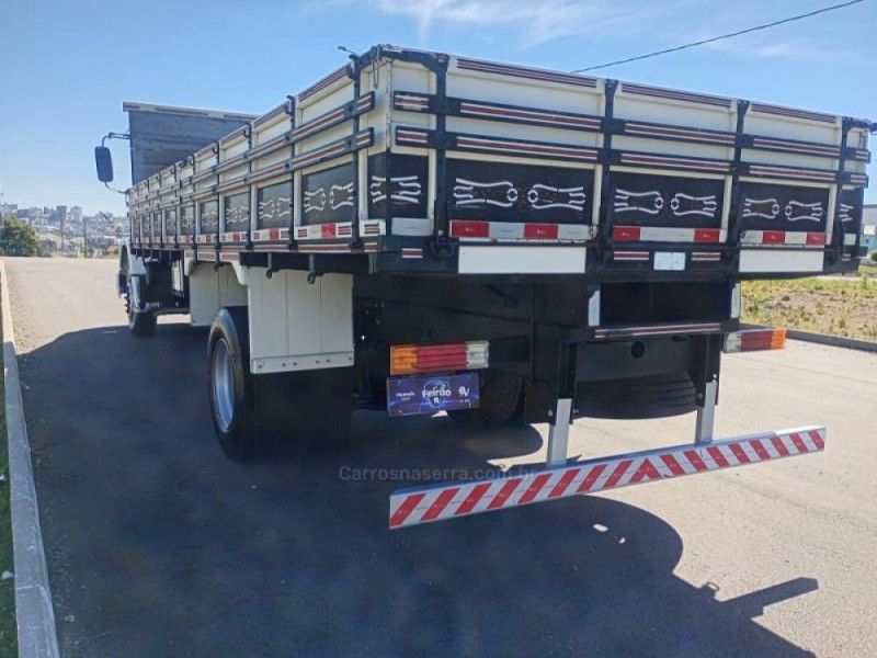 L-1620 3 EIXOS - 2000 - FARROUPILHA