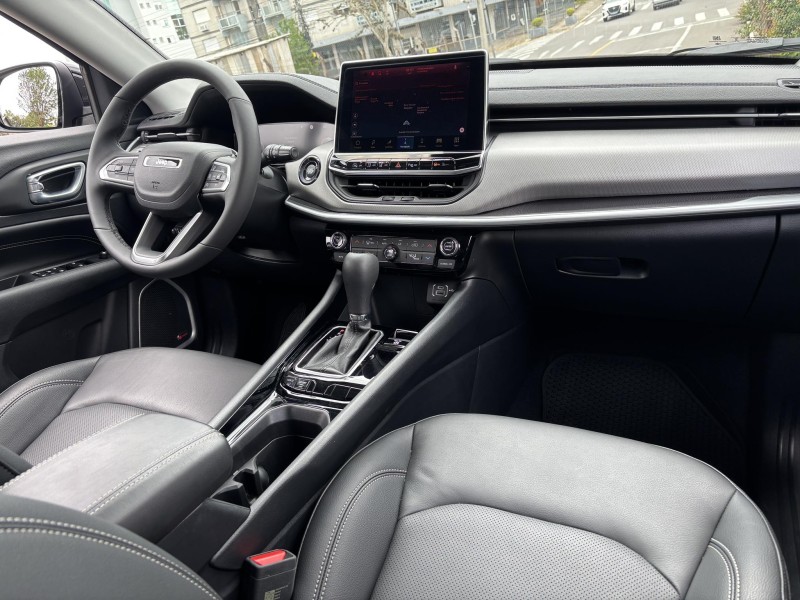 COMPASS 1.3 LONGITUDE T270 16V TURBO 4X2 FLEX 4P AUTOMÁTICO - 2025 - FARROUPILHA