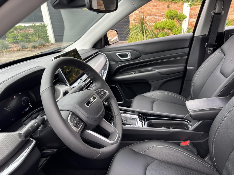 COMPASS 1.3 LONGITUDE T270 16V TURBO 4X2 FLEX 4P AUTOMÁTICO - 2025 - FARROUPILHA