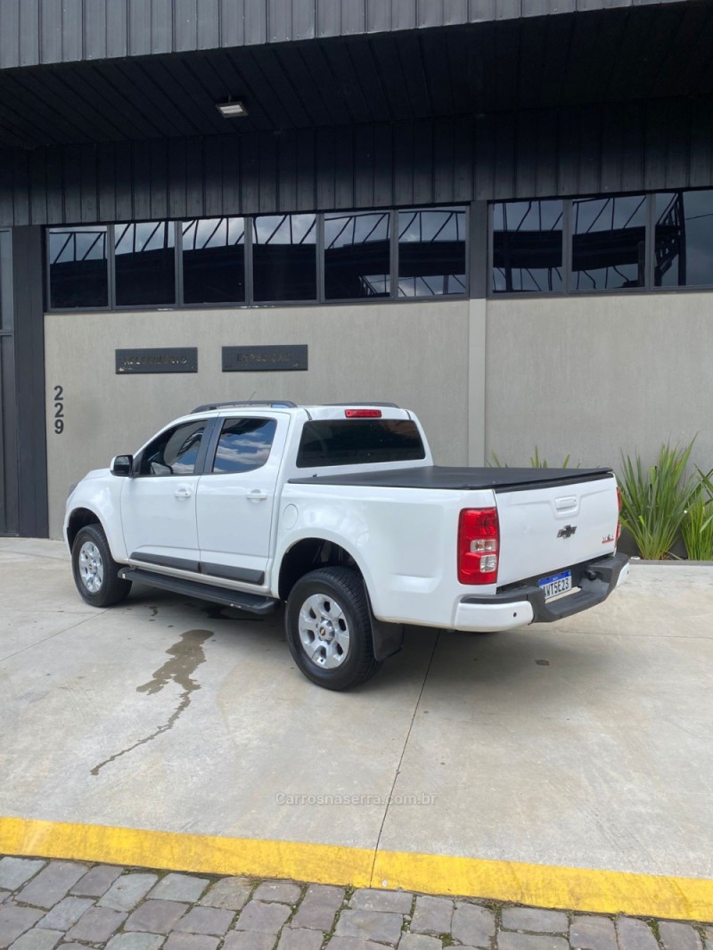 S10 2.4 LS 4X2 CD 8V FLEX 4P MANUAL - 2013 - CAXIAS DO SUL