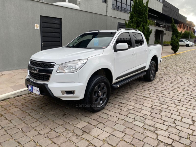 s10 2.4 ls 4x2 cd 8v flex 4p manual 2013 caxias do sul