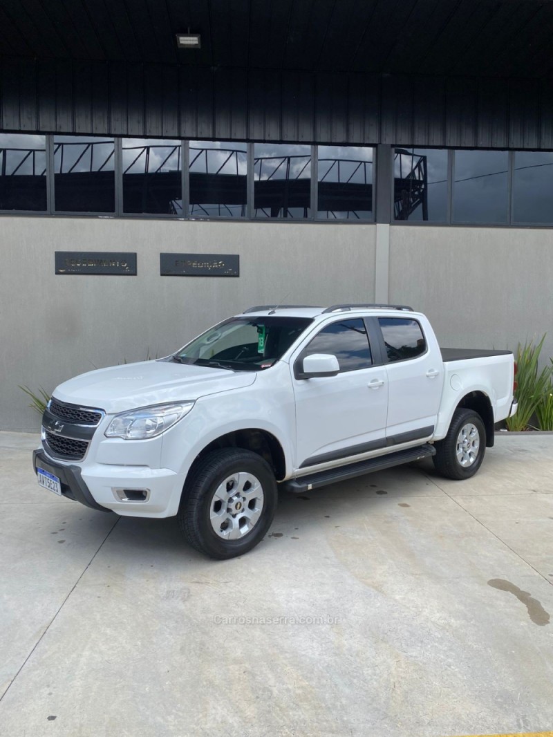 s10 2.4 ls 4x2 cd 8v flex 4p manual 2013 caxias do sul