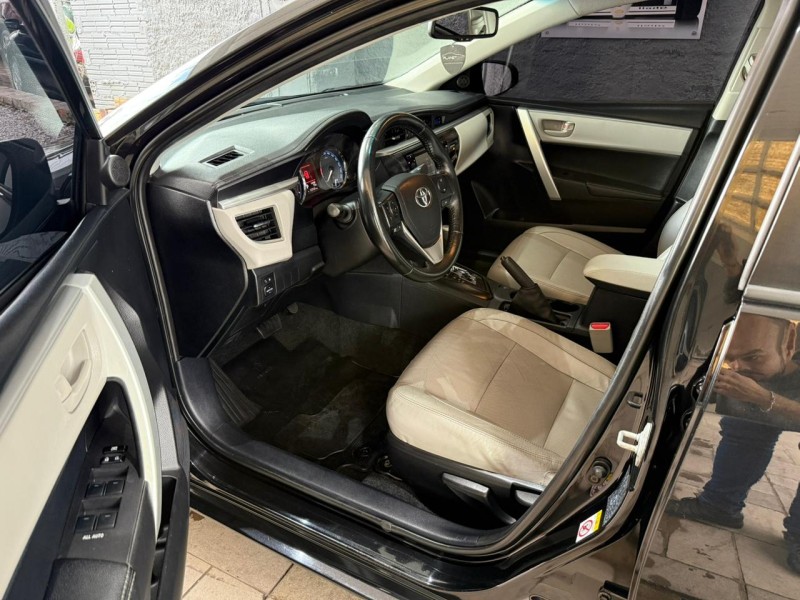 COROLLA 2.0 XEI 16V FLEX 4P AUTOMÁTICO - 2015 - FARROUPILHA