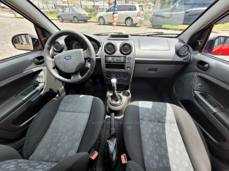 FIESTA 1.6 MPI 8V GASOLINA 4P MANUAL - 2012 - CAXIAS DO SUL