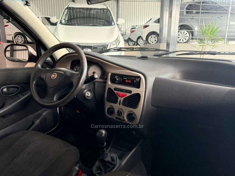 PALIO 1.0 MPI FIRE CELEBRATION ECONOMY 8V FLEX 4P MANUAL - 2013 - CAMPO BOM