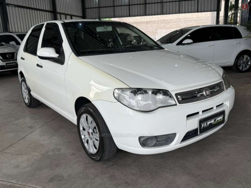 PALIO 1.0 MPI FIRE CELEBRATION ECONOMY 8V FLEX 4P MANUAL - 2013 - CAMPO BOM